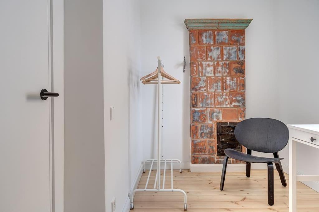 Spacious 2-Bedroom Flat In Old Town By Urban Rent Vilnius Exterior photo